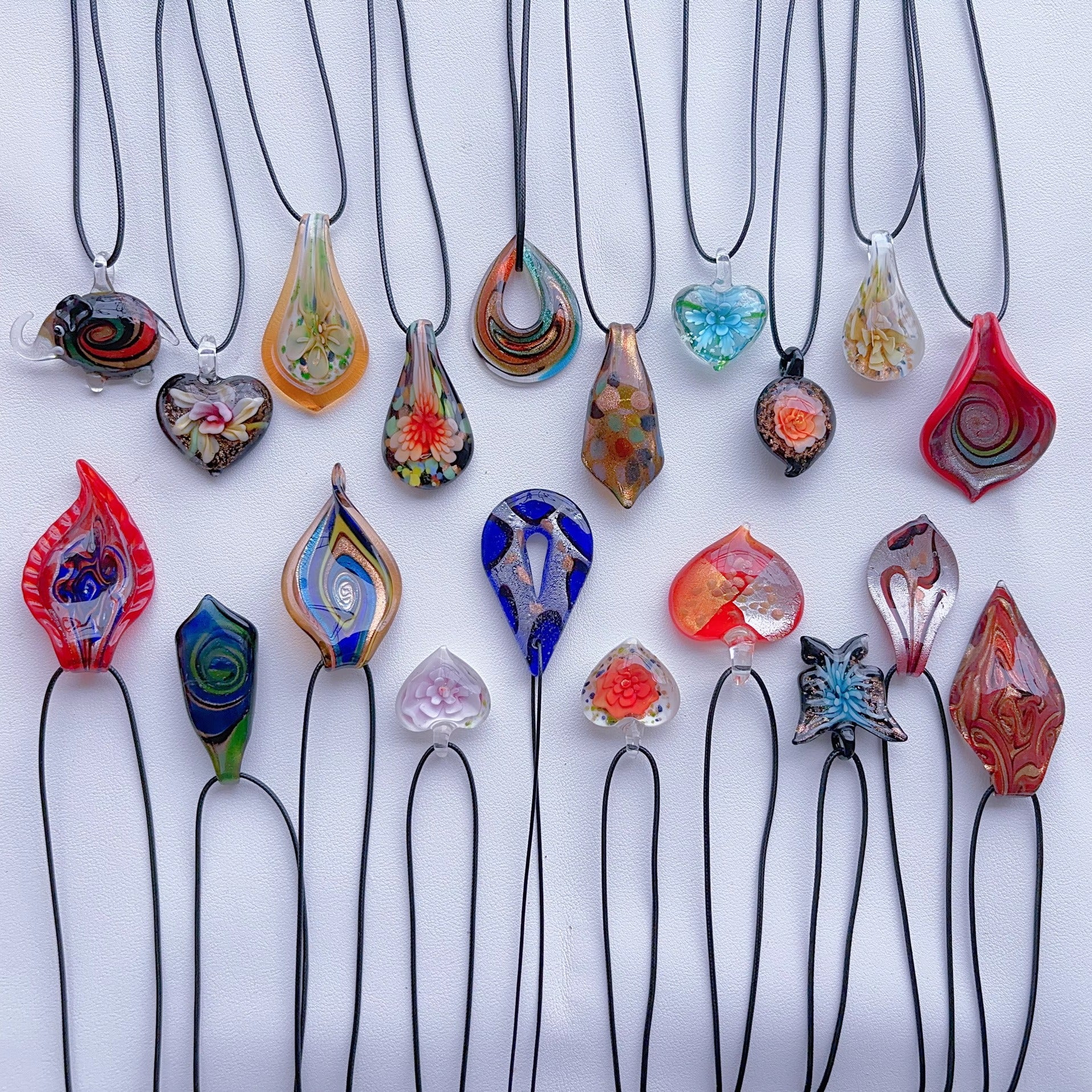 K4 new glass pendant glass necklace hand-made colorful versatile non-collision minority ins style non-fading necklace