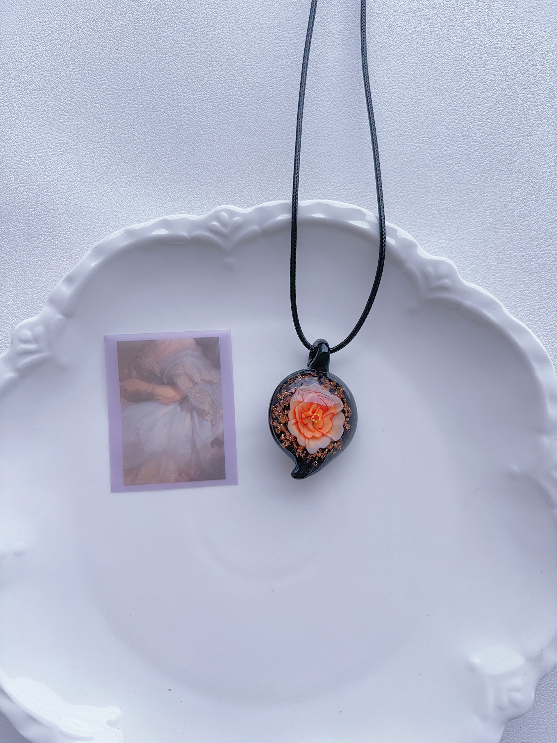 K4 new glass pendant glass necklace hand-made colorful versatile non-collision minority ins style non-fading necklace