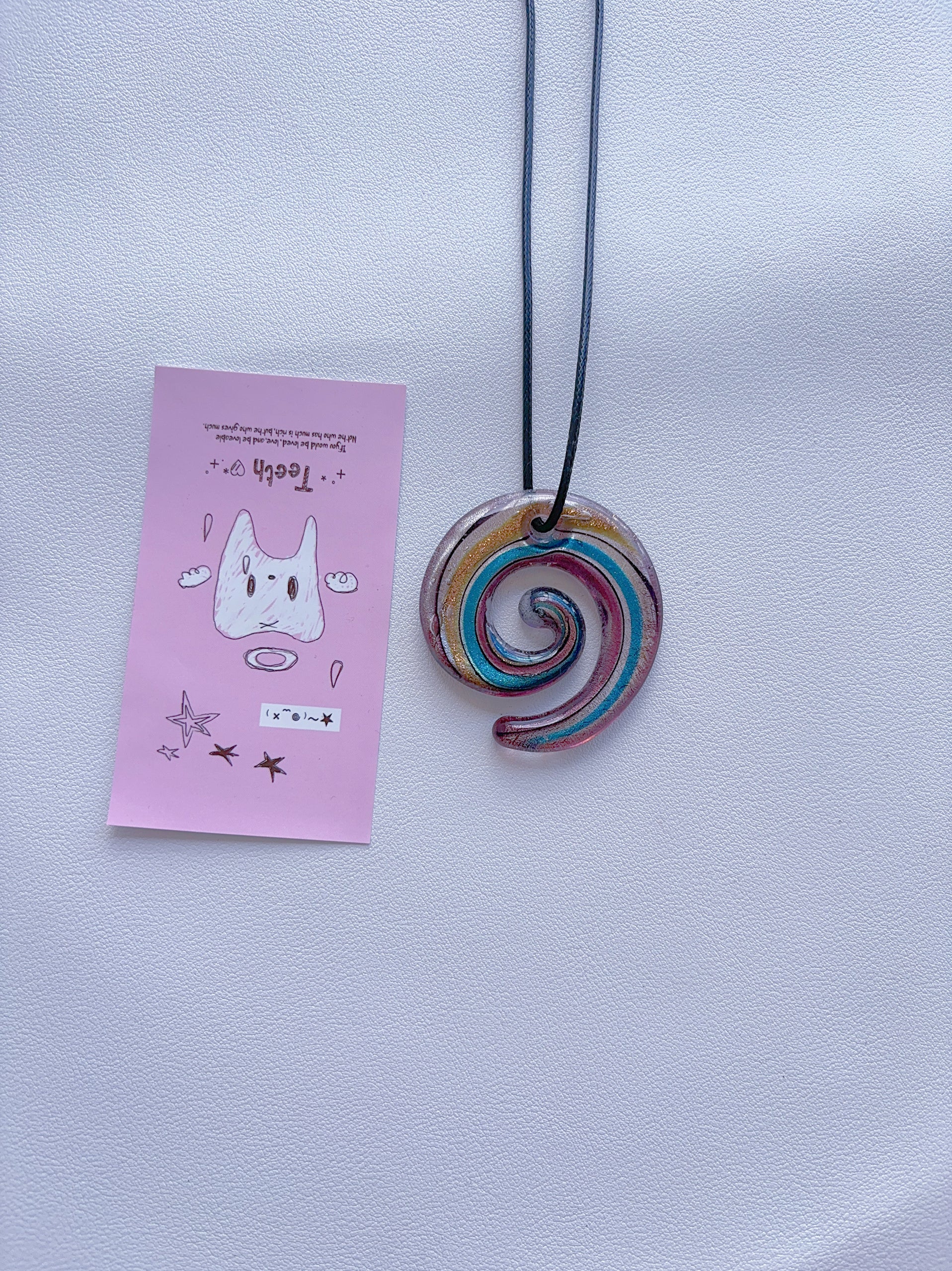 K7 unique pink and purple colored necklace vintage glass necklace glass pendant with a sense of design; minority pendant pendant.