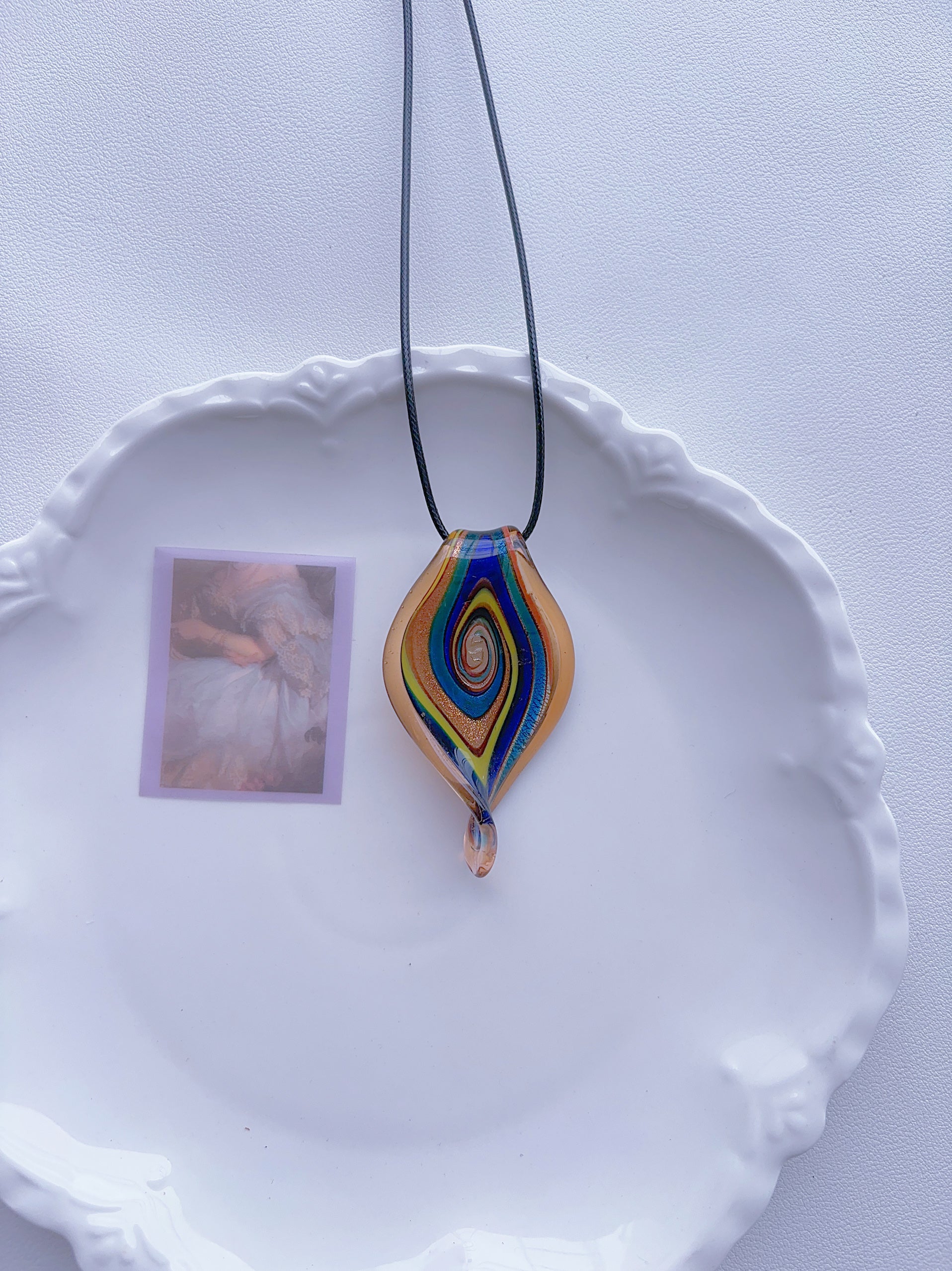 K4 new glass pendant glass necklace hand-made colorful versatile non-collision minority ins style non-fading necklace