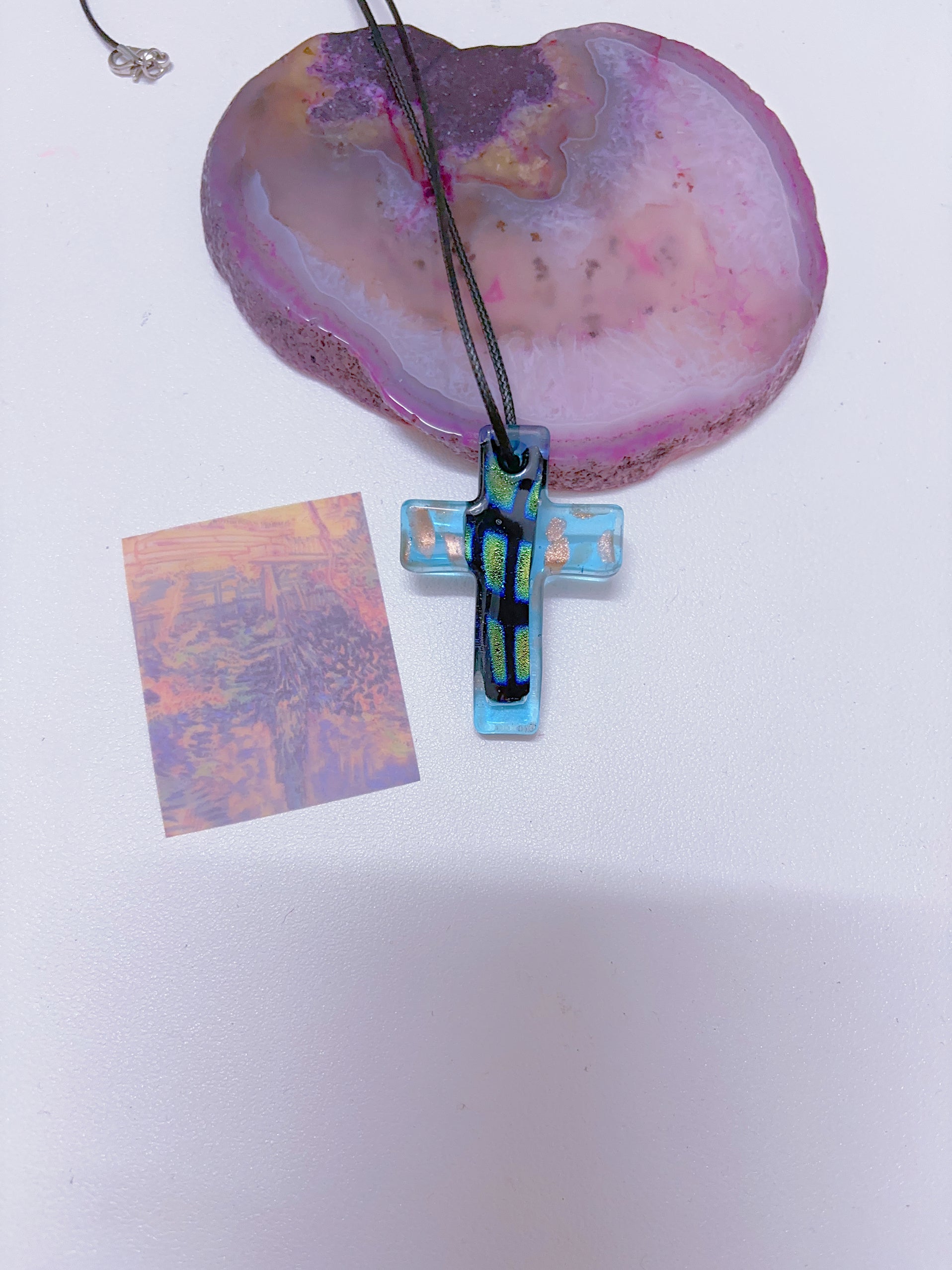 Island style blue glass pendant necklace, vintage nostalgic colorful art necklace, ins style niche design, one of a kind.